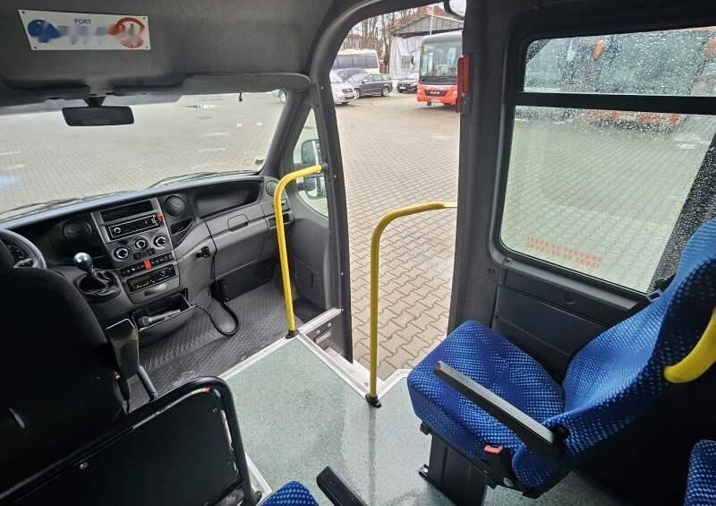 Minibús, Furgoneta de pasajeros IVECO A50C17: foto 13