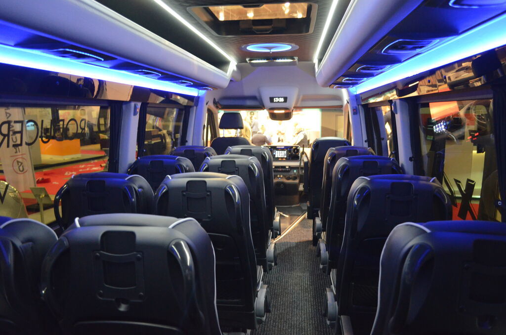 Minibús, Furgoneta de pasajeros nuevo MERCEDES-BENZ Sprinter 519 4x4 high and low drive: foto 8