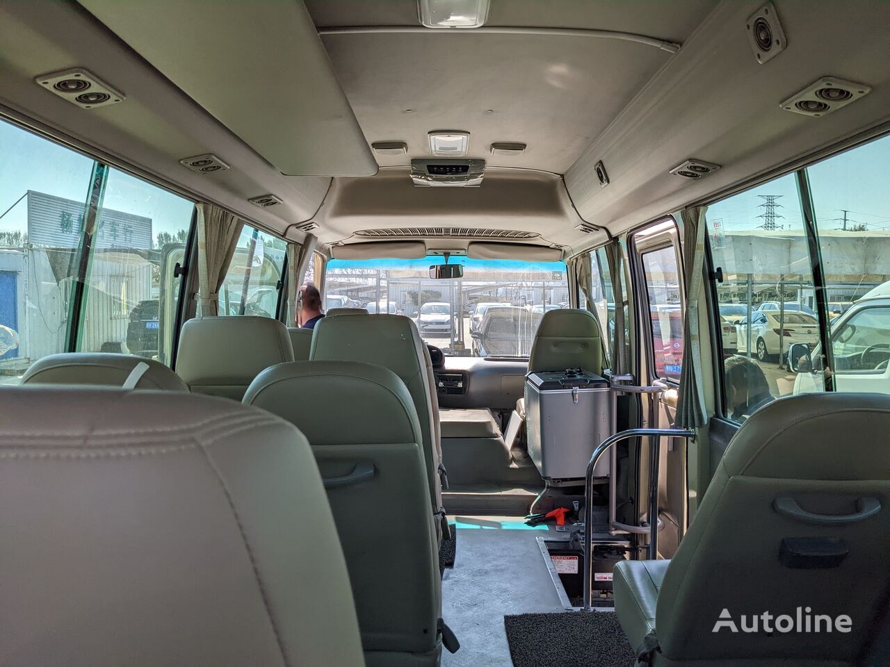 Minibús, Furgoneta de pasajeros TOYOTA Coaster original Japanese passenger bus: foto 8