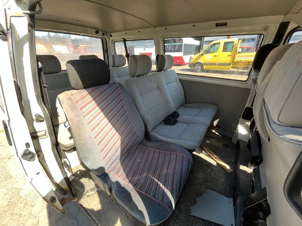 Minibús, Furgoneta de pasajeros Volkswagen T4 Transporter Economy Kombi 9-Sitzer: foto 9