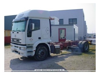 Iveco 260E 27 4X2 long chassis - Chasis camión
