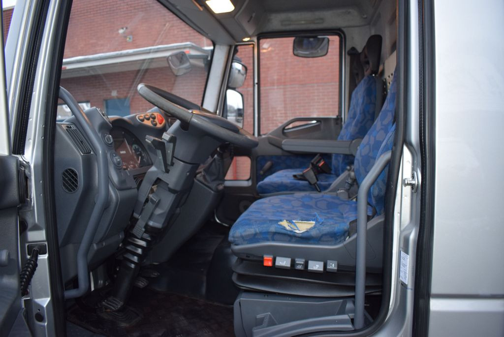 Camión caja cerrada Iveco  Eurocargo 75E16 Möbelkoffer EURO5 Klima 1.Hand: foto 14