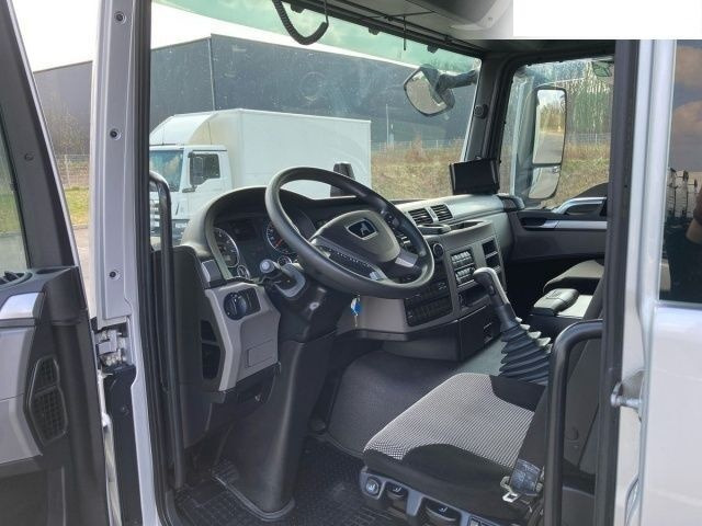 Camión caja abierta, Camión grúa MAN TGS 26.420 Flatbed + crane 6x2: foto 17