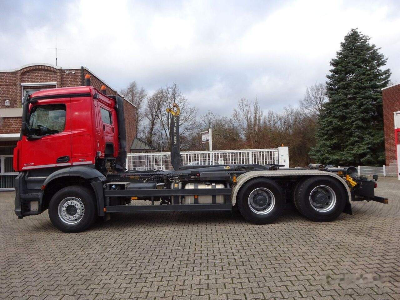 Multibasculante camión Mercedes-Benz Arocs 2645 Hook lift truck 6x4: foto 5