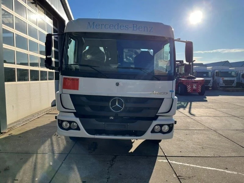 Cisterna camión para transporte de combustible nuevo Mercedes-Benz Atego 1418 4x2 Fuel Tank Truck: foto 4