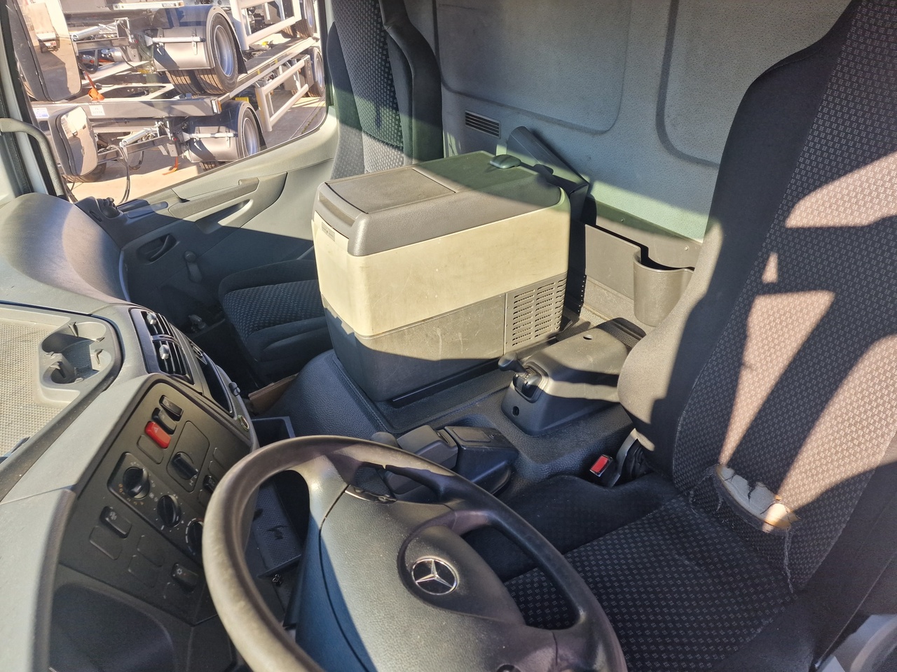 Camión caja abierta Mercedes Benz Atego 1524 *Bär lifting plattform: foto 9