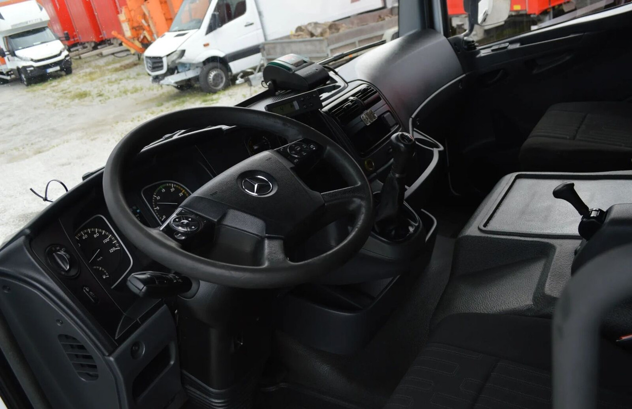 Frigorífico camión Mercedes-Benz Atego 716 IZOTERMA REFRIGERATOR SIDE DOOR: foto 13
