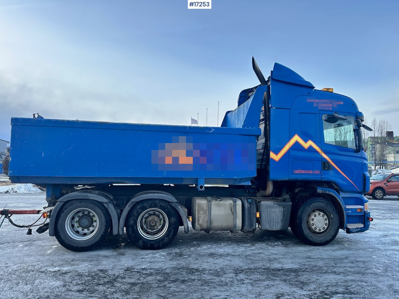 Volquete camión Scania R560: foto 6