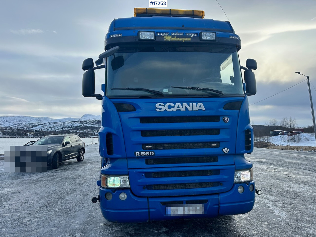 Volquete camión Scania R560: foto 9