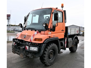 UNIMOG U300 KLIMA AHK KOMUNALHYDRAULIK - Volquete camión