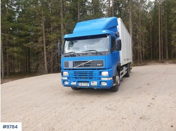 Camión caja cerrada Volvo FM7: foto 1