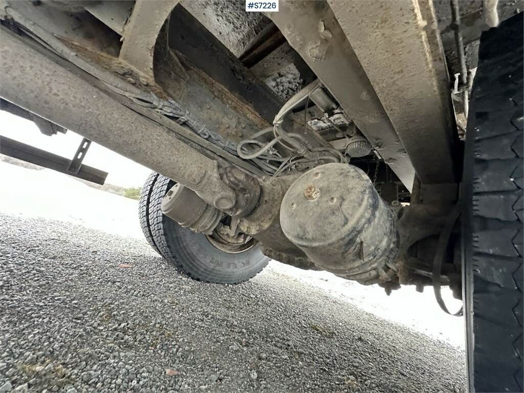 Portacontenedor de cadenas camión Volvo FM7 4X2 Lift dumper: foto 45