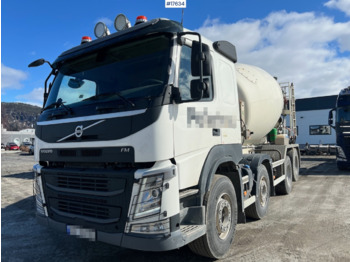 Camión hormigonera VOLVO FM 500