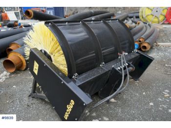 Barredora cucharón Engcon SR 1300B