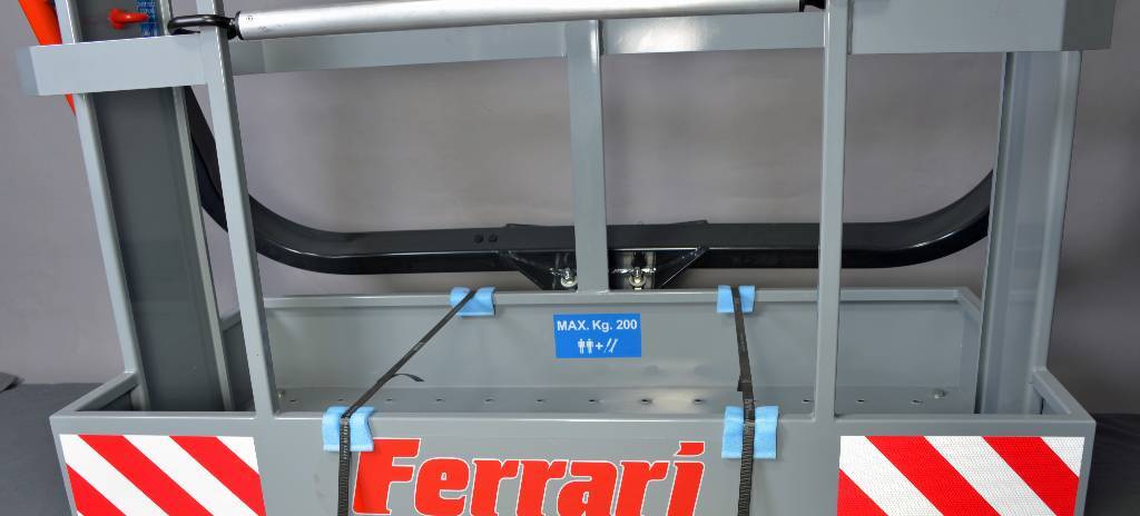 Grúa para camión Ferrari Arbeitskorb AGLY 2 Bundle: foto 6
