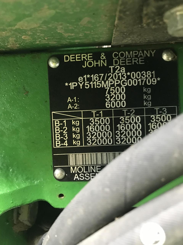 Tractor John Deere 5115M: foto 13
