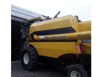 Cosechadora de granos nuevo NEW HOLLAND TC5050: foto 1