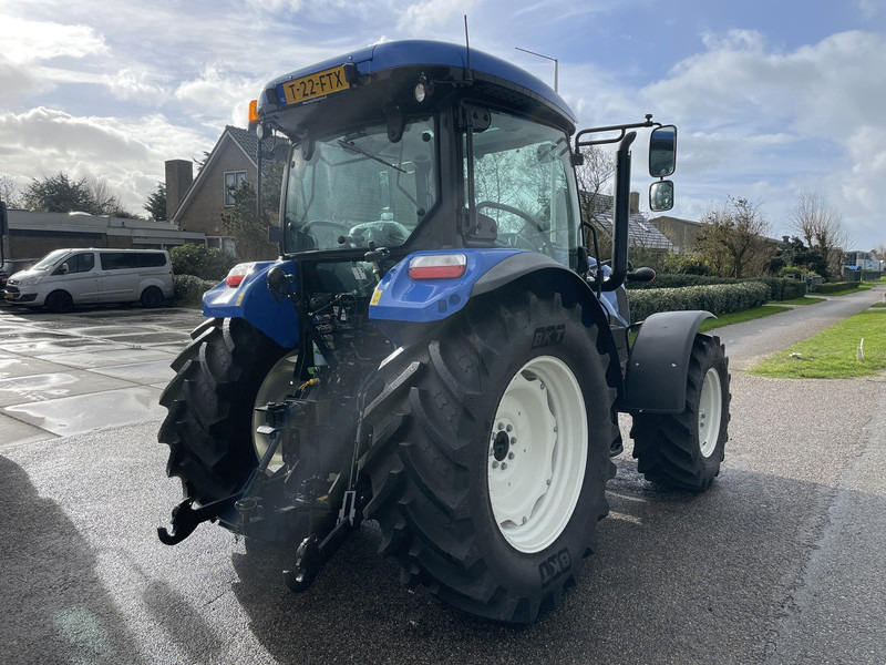 Tractor nuevo New Holland T5.90S: foto 13