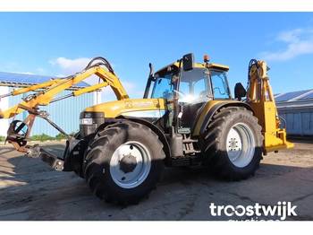 Tractor New holland TM 135: foto 1
