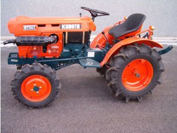 Kubota B7001 DT - 4X4 - Tractor