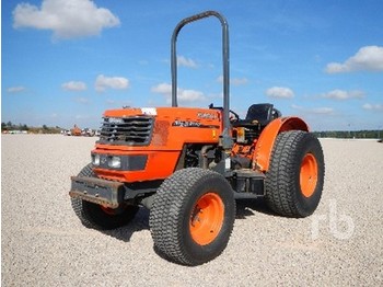 Kubota ME8200 - Tractor