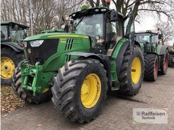 Tractor agricola John Deere 6210 R