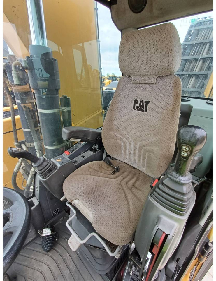 Manipulador de materiales CAT MH3024-06: foto 6