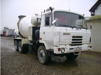  TATRA 815 6x6 - Camión hormigonera