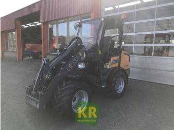 Cargadora de ruedas Giant G2700 HD+