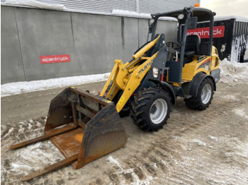 Mustang AL406-4P - Cargadora de ruedas