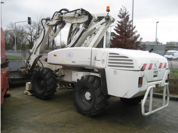 MECALAC Wheeled excavator - Excavadora de ruedas
