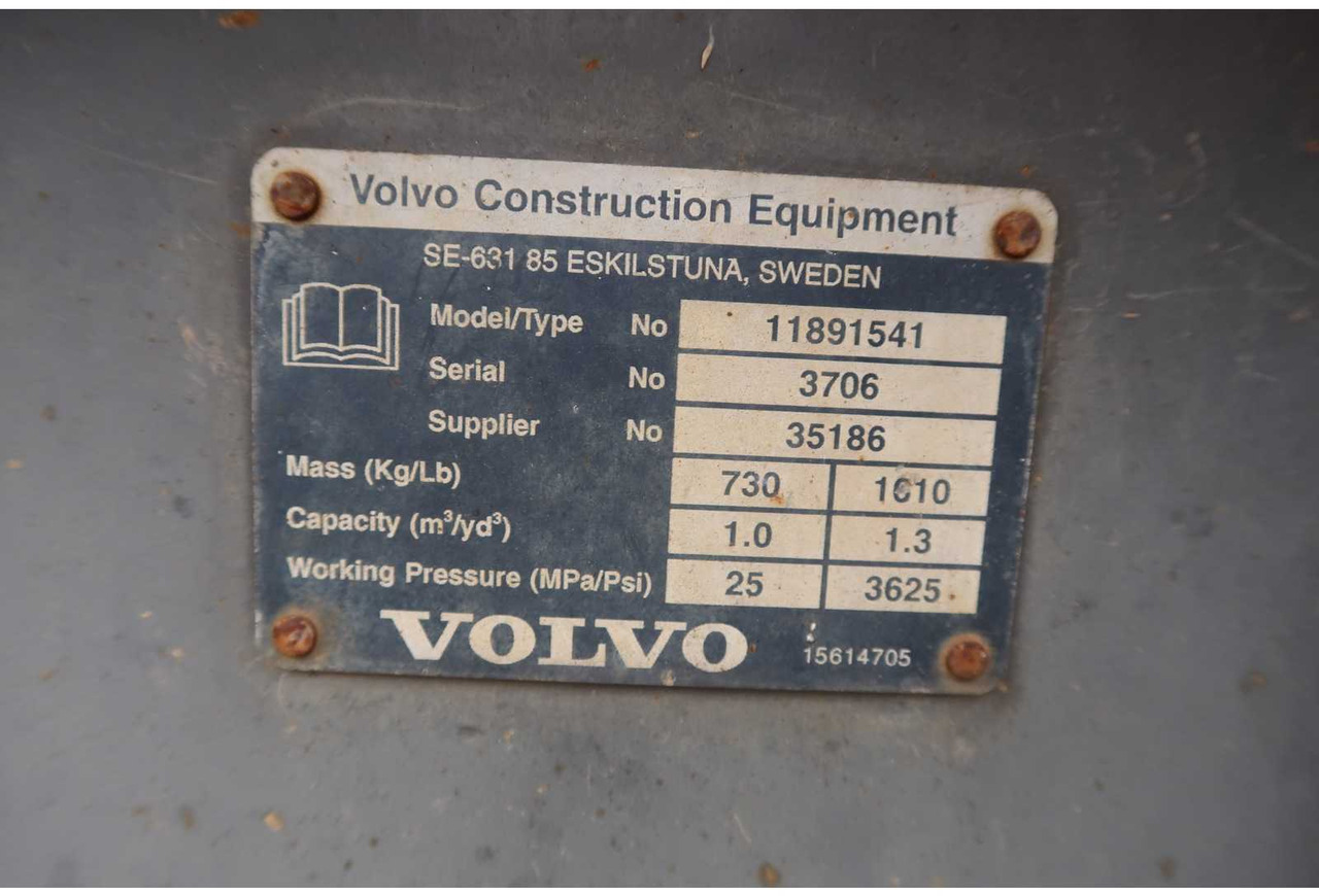 Retroexcavadora Volvo BL71B: foto 48