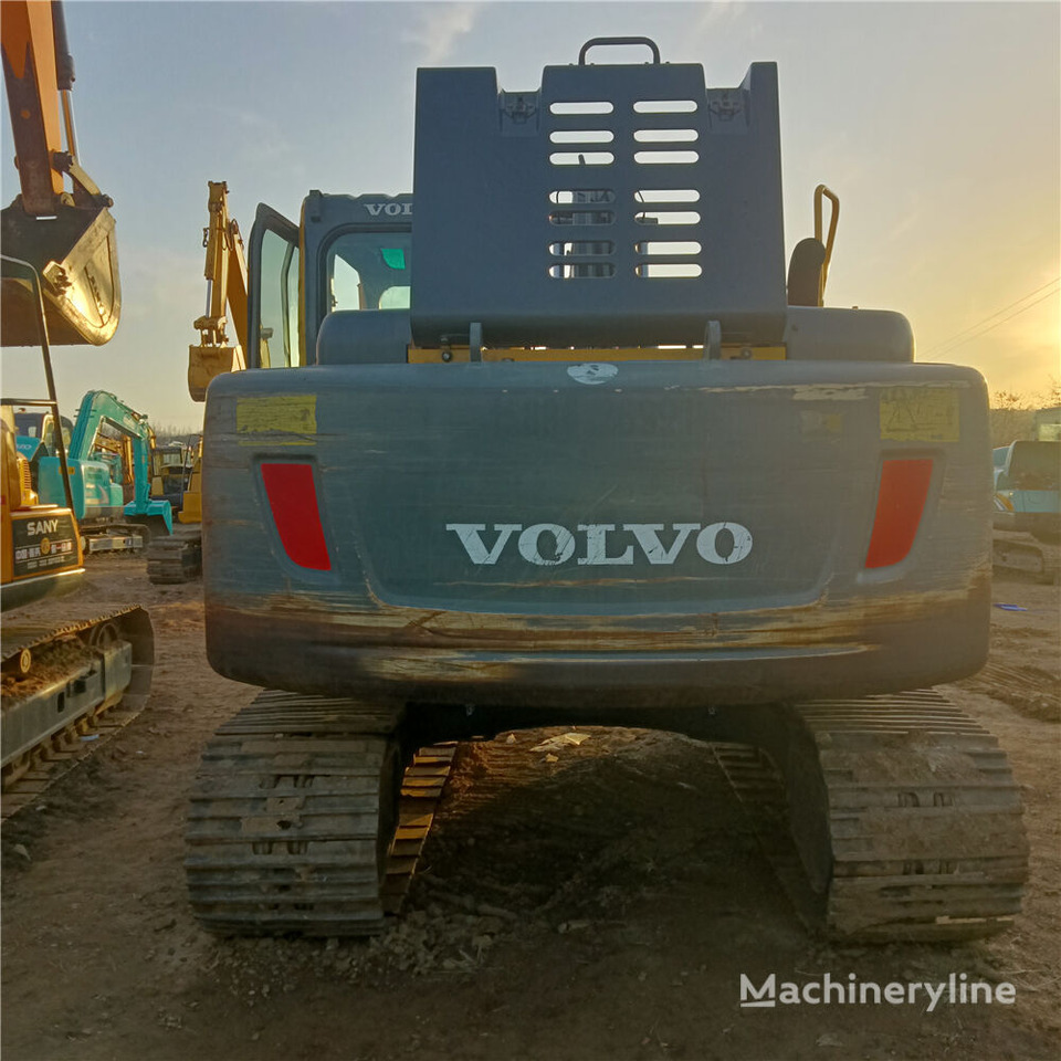 Excavadora de cadenas Volvo EC140B: foto 6