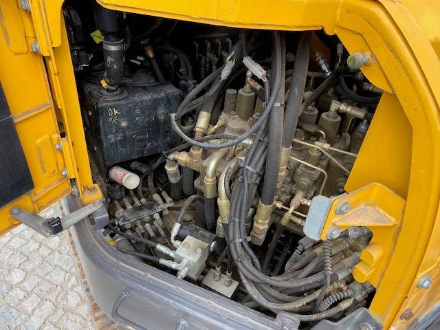 Excavadora de cadenas Volvo ECR 235 E L MIETE / RENTAL (12001944): foto 20