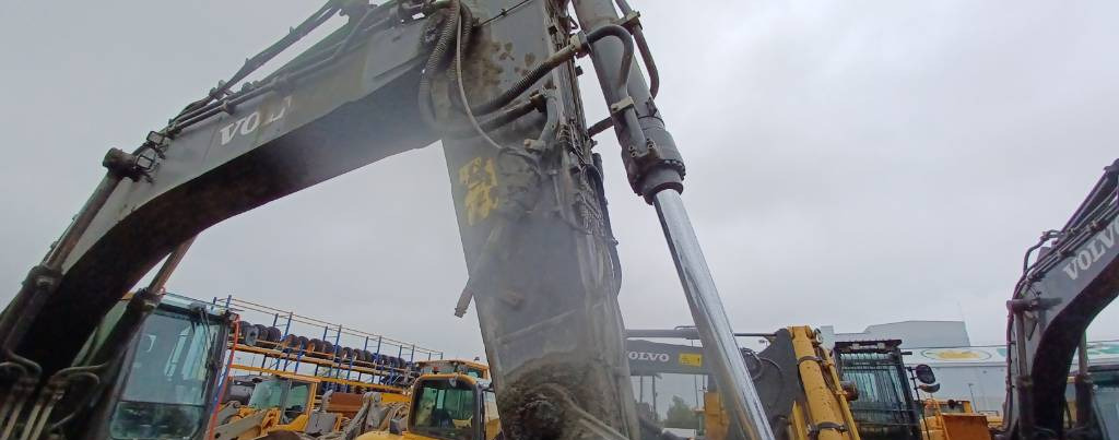 Excavadora de cadenas Volvo EC 380 E: foto 7