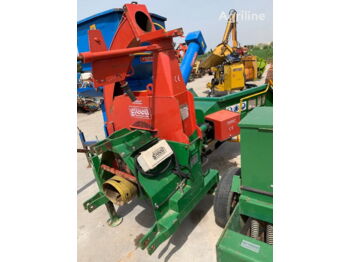 Trituradora de madera GREEN TECHNIK CIP2000PTO
