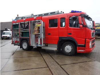 Camión de bomberos VOLVO FM 330