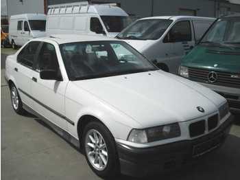 BMW 320i - Coche