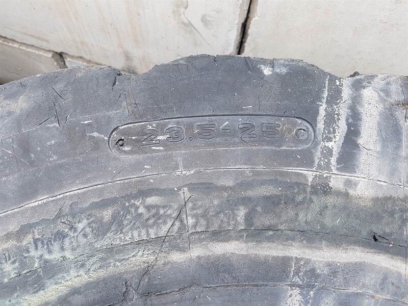 Neumático para Maquinaria de construcción Goodyear 23.5-25 - Tyre/Reifen/Band: foto 5