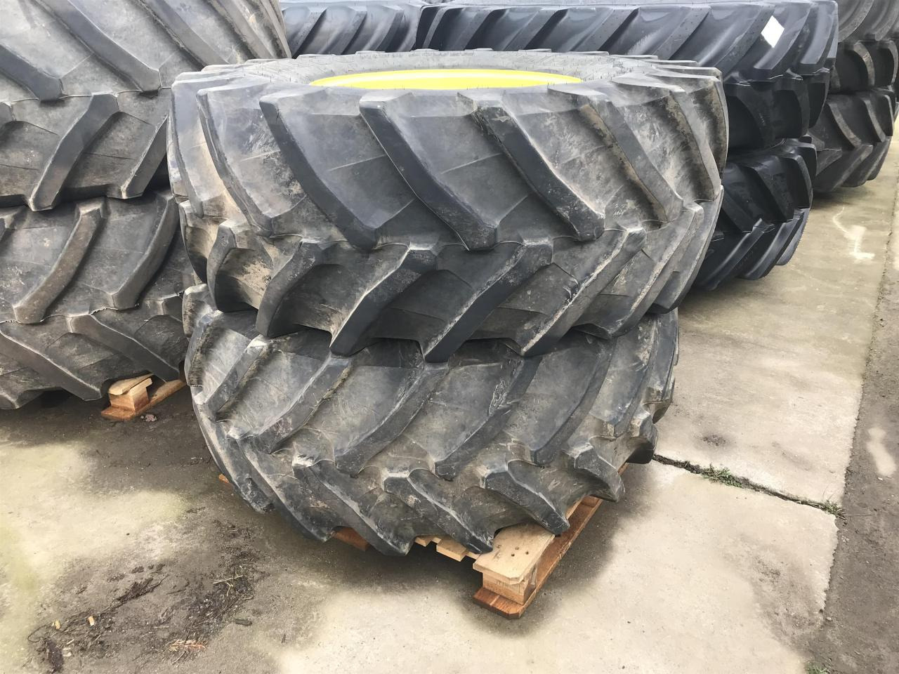 Neumático para Maquinaria agrícola John Deere 600/70R30: foto 5
