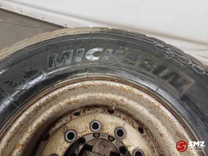 Neumático para Camión Michelin Occ vrachtwagenband Michelin 445/65R22.5: foto 2