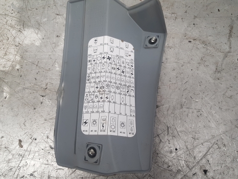 Fusible para Tractor New Holland T6, T7, T6000, T7000 T7.200 Fuse Box Cover Trim 87632201, 84203547: foto 3
