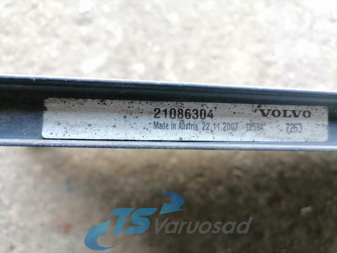 Calefacción/ Ventilación para Camión Volvo A/C radiator 21086304: foto 3
