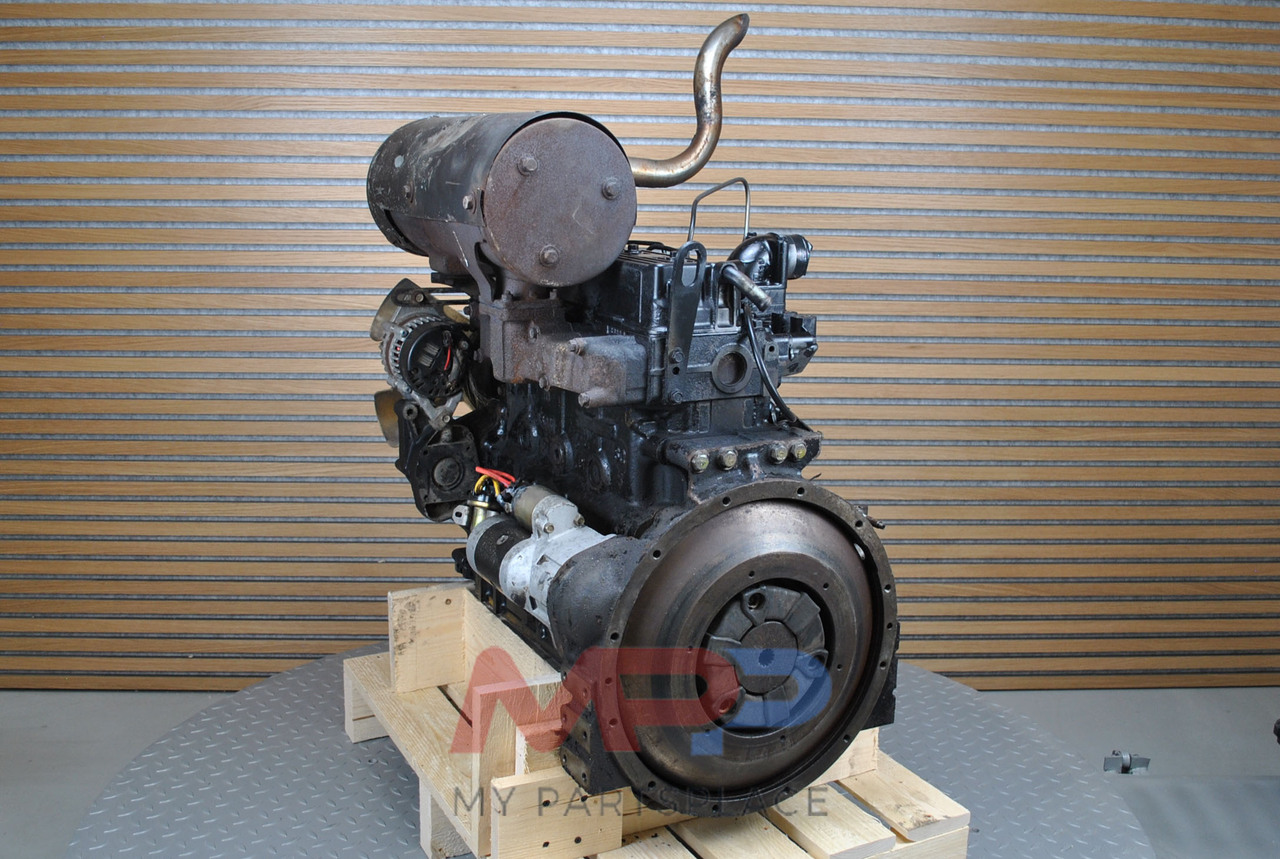 Motor y piezas para Excavadora Yanmar 4TNE94L: foto 7