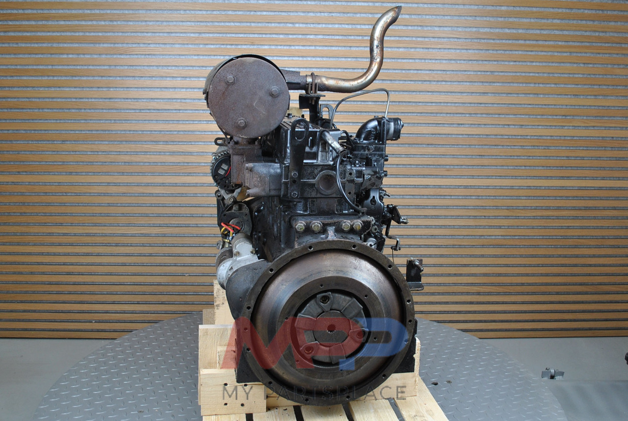 Motor y piezas para Excavadora Yanmar 4TNE94L: foto 8