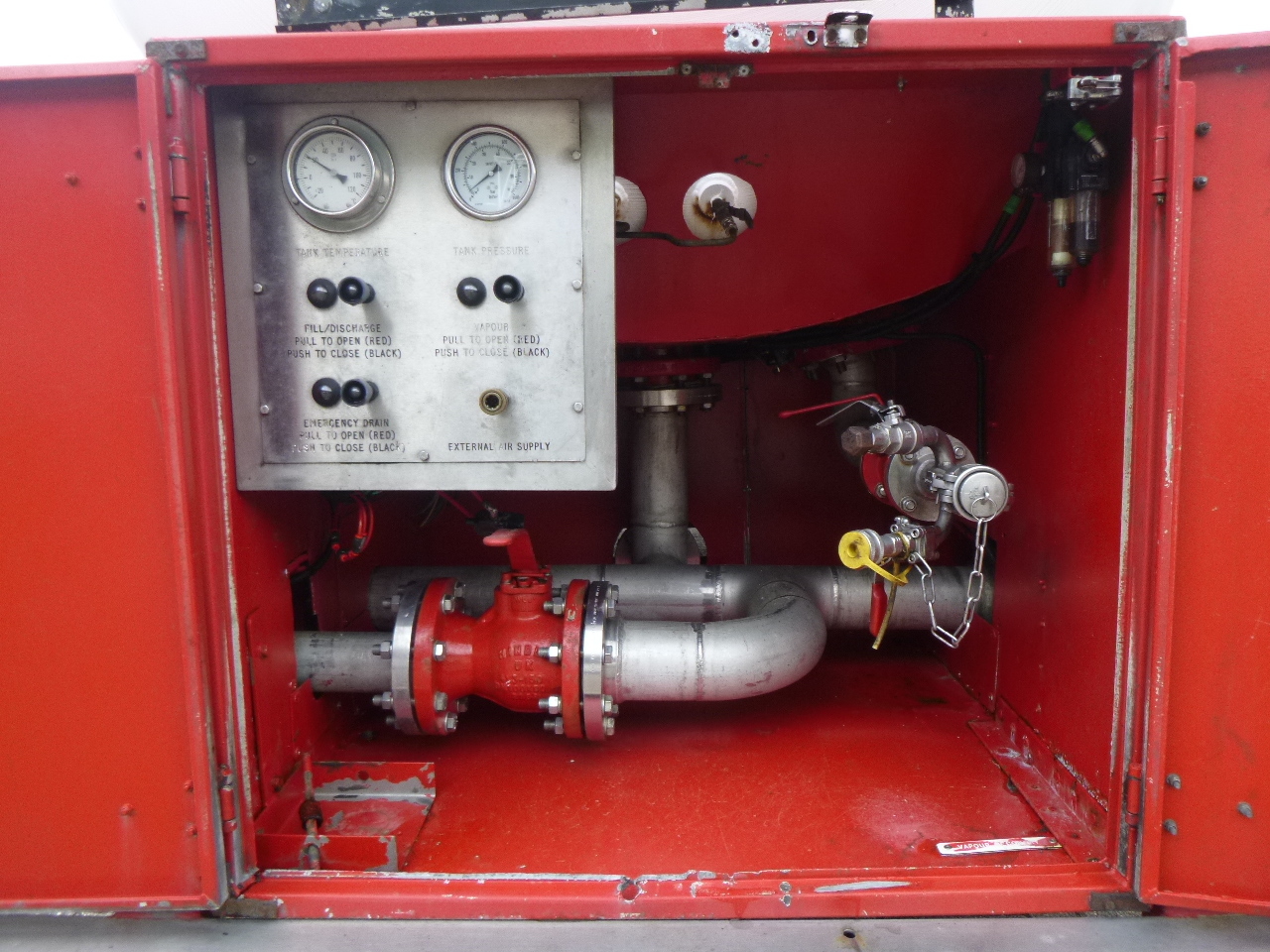 Cisterna semirremolque para transporte de gas Clayton Gas tank steel 31.8 m3 (low pressure 10 bar): foto 8