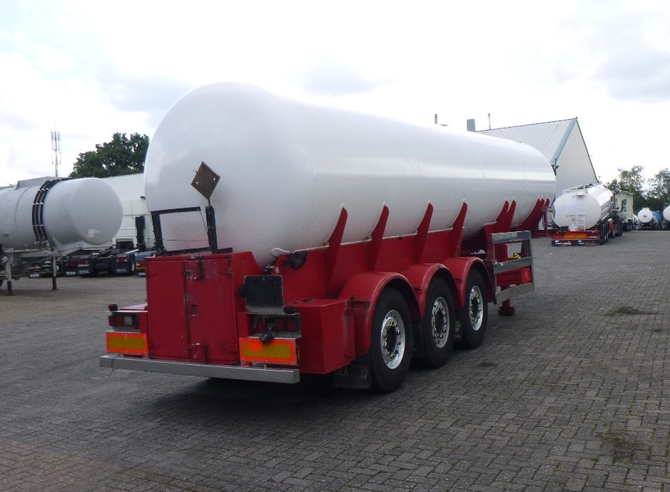 Cisterna semirremolque para transporte de gas Clayton Gas tank steel 31.8 m3 (low pressure 10 bar): foto 4