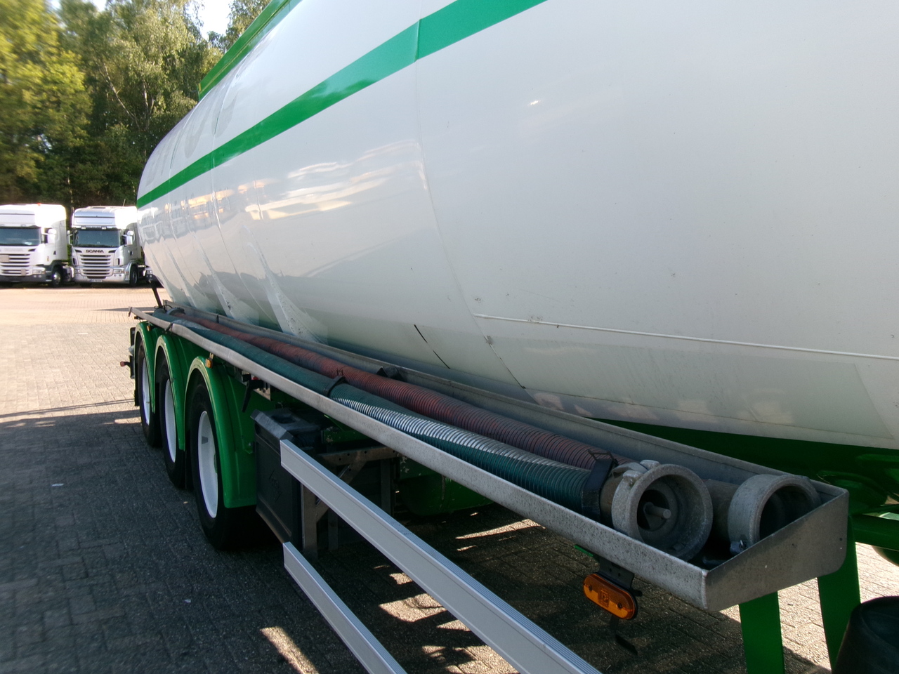 Cisterna semirremolque para transporte de combustible Feldbinder Fuel tank alu 42 m3 / / 6 comp + pump: foto 6