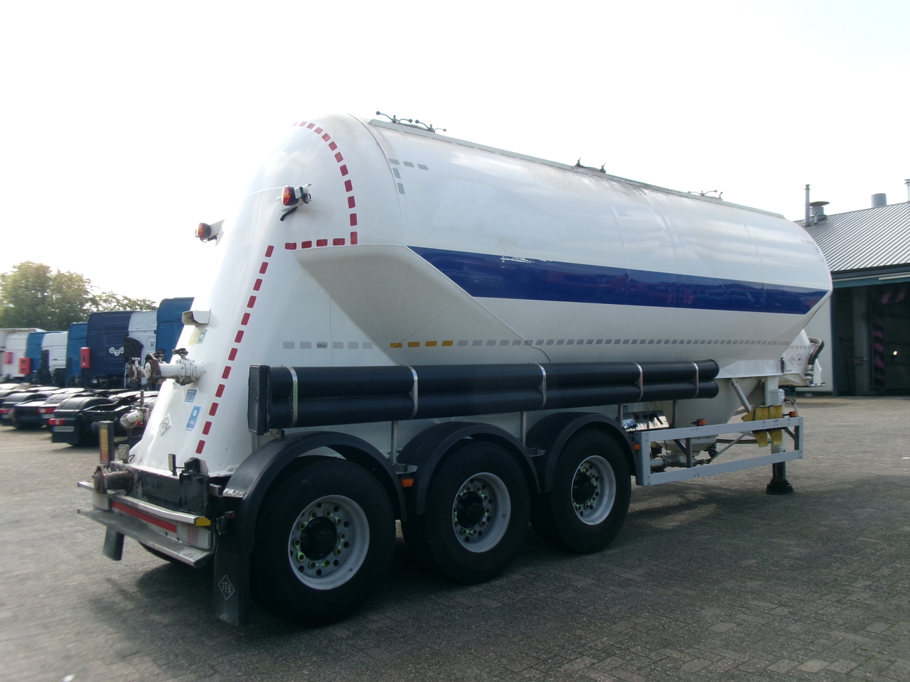 Cisterna semirremolque para transporte de harina Feldbinder Powder tank alu 36 m3 / 1 comp: foto 4