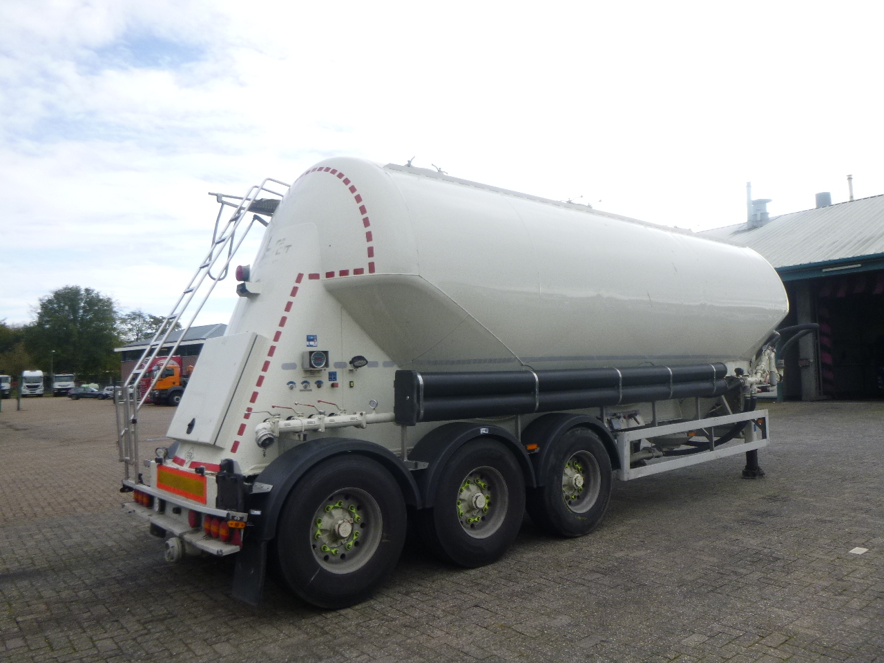 Cisterna semirremolque para transporte de harina Feldbinder Powder tank alu 40 m3 / 1 comp: foto 4